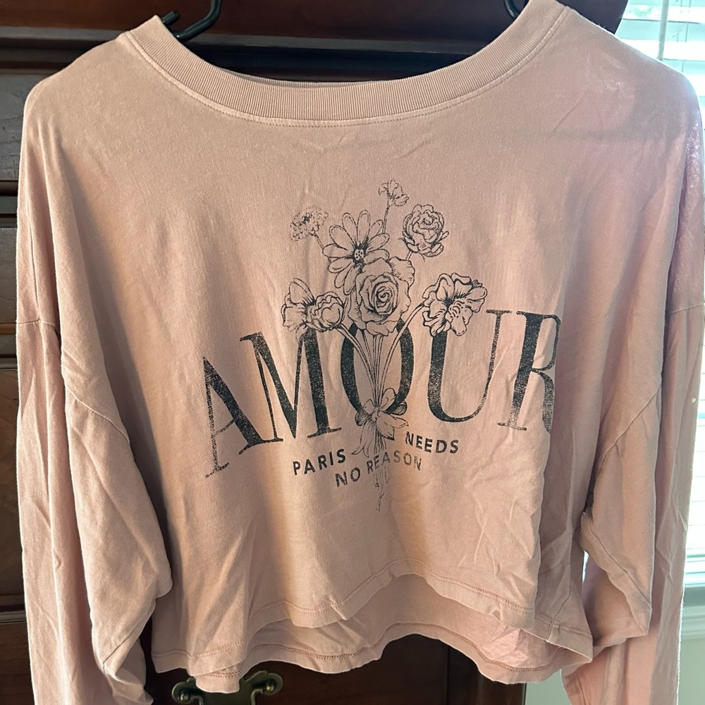 Amour Paris Long Sleeve Crop Tee